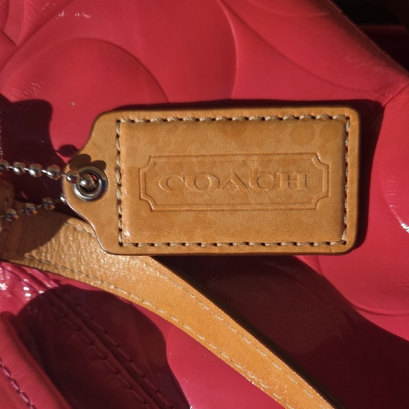 Coach Pink and Tan Shoulder Bag - Picture 2 of 15